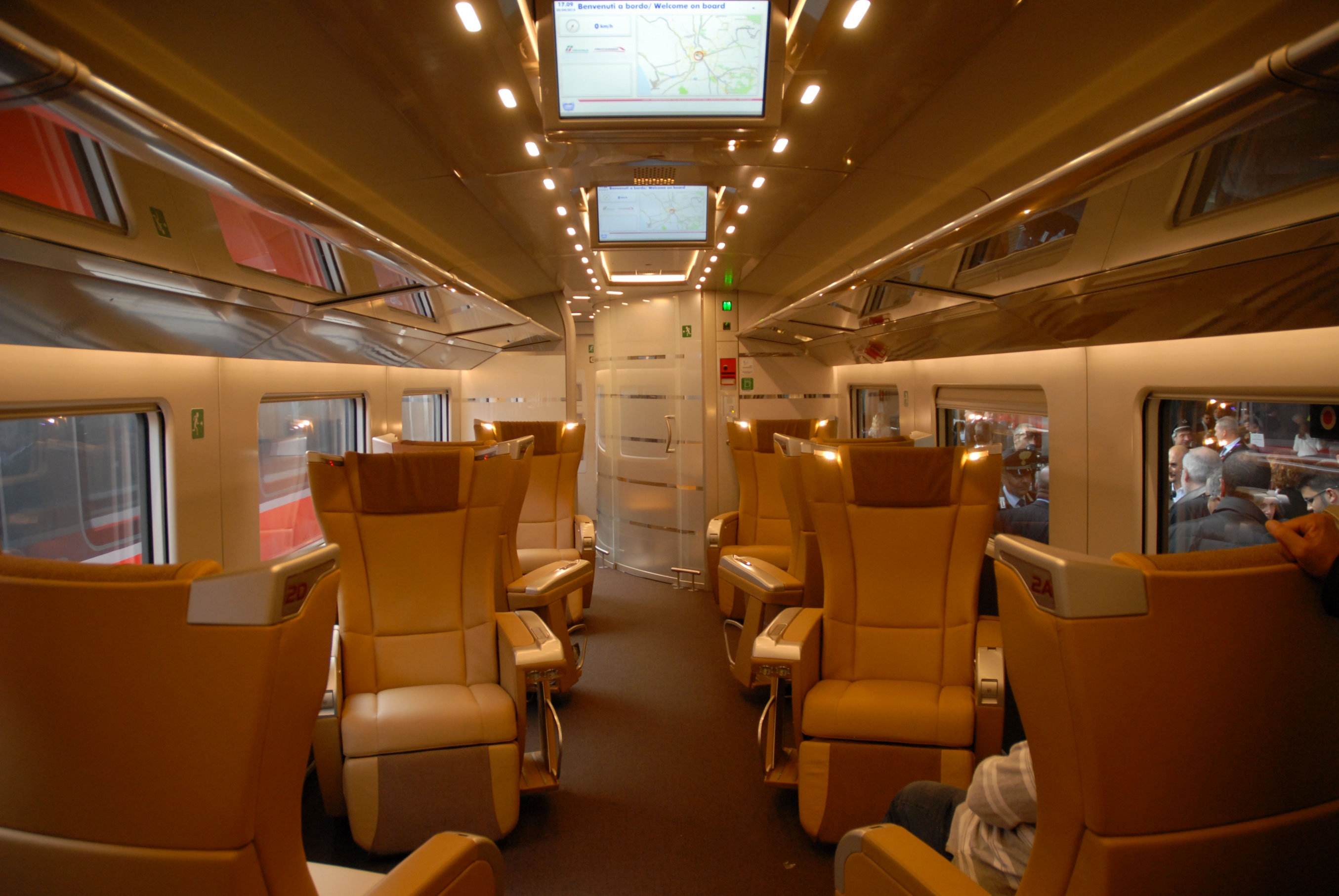 2012_frecciarossa-1000-interni-2web.jpg