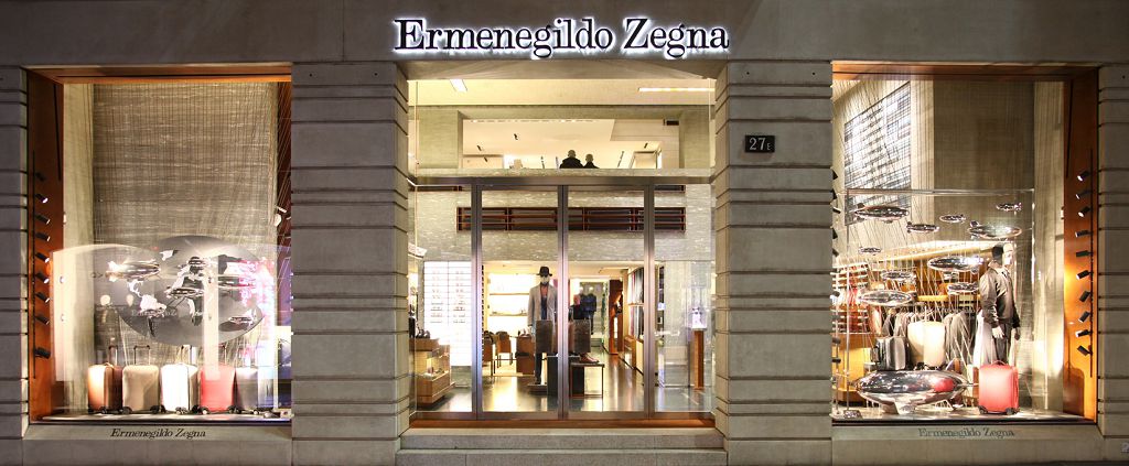 zegna_display_trolley010.jpg