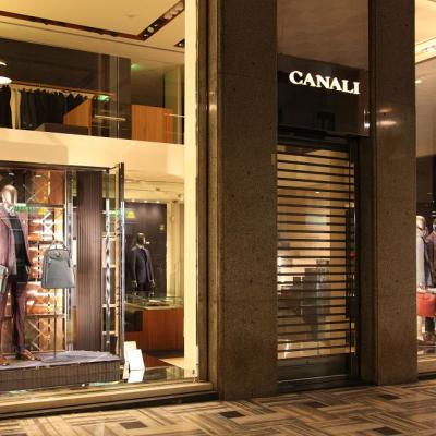 Canali Windows Display Finished002