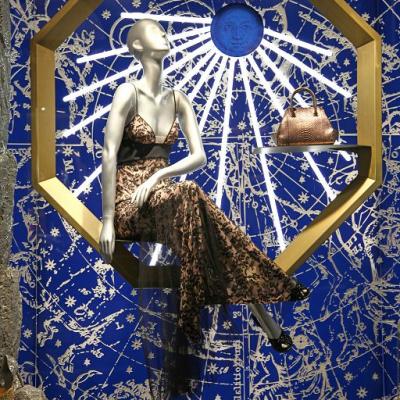 20174la Perla Windows Display