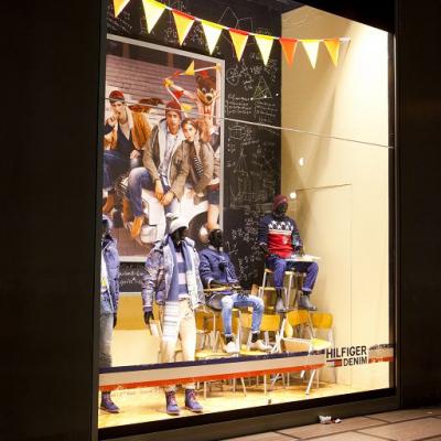 Tommy Hilfiger Windows Display040