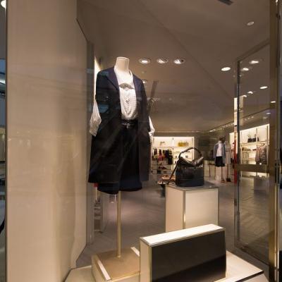 20150129agnona Windows Display003