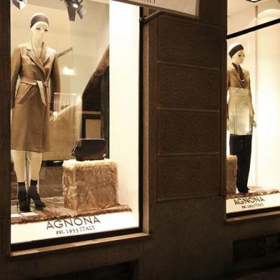 20141216agnona Windows Display002